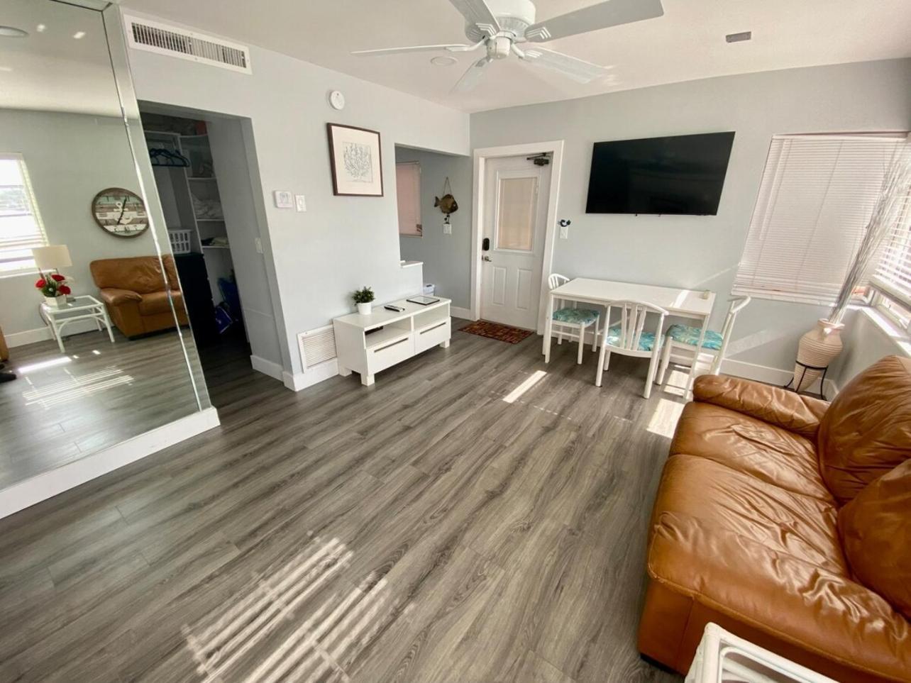 Studio Intracoastal Views! 5 Min Walk To The Beach Βίλα Pompano Beach Εξωτερικό φωτογραφία