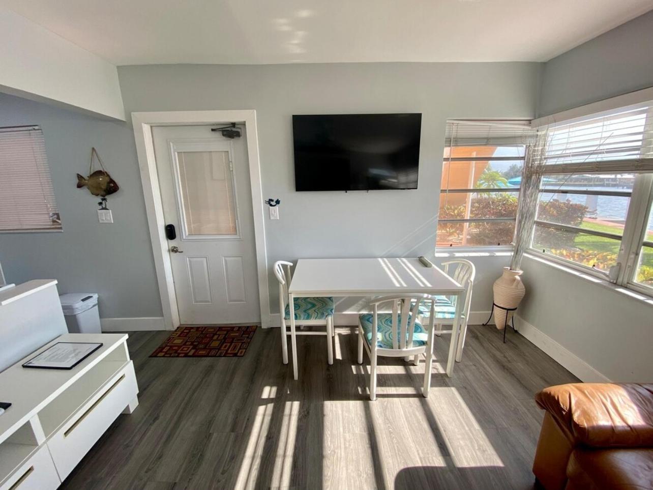 Studio Intracoastal Views! 5 Min Walk To The Beach Βίλα Pompano Beach Εξωτερικό φωτογραφία